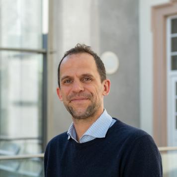 Portrait picture of Philipp Löffler